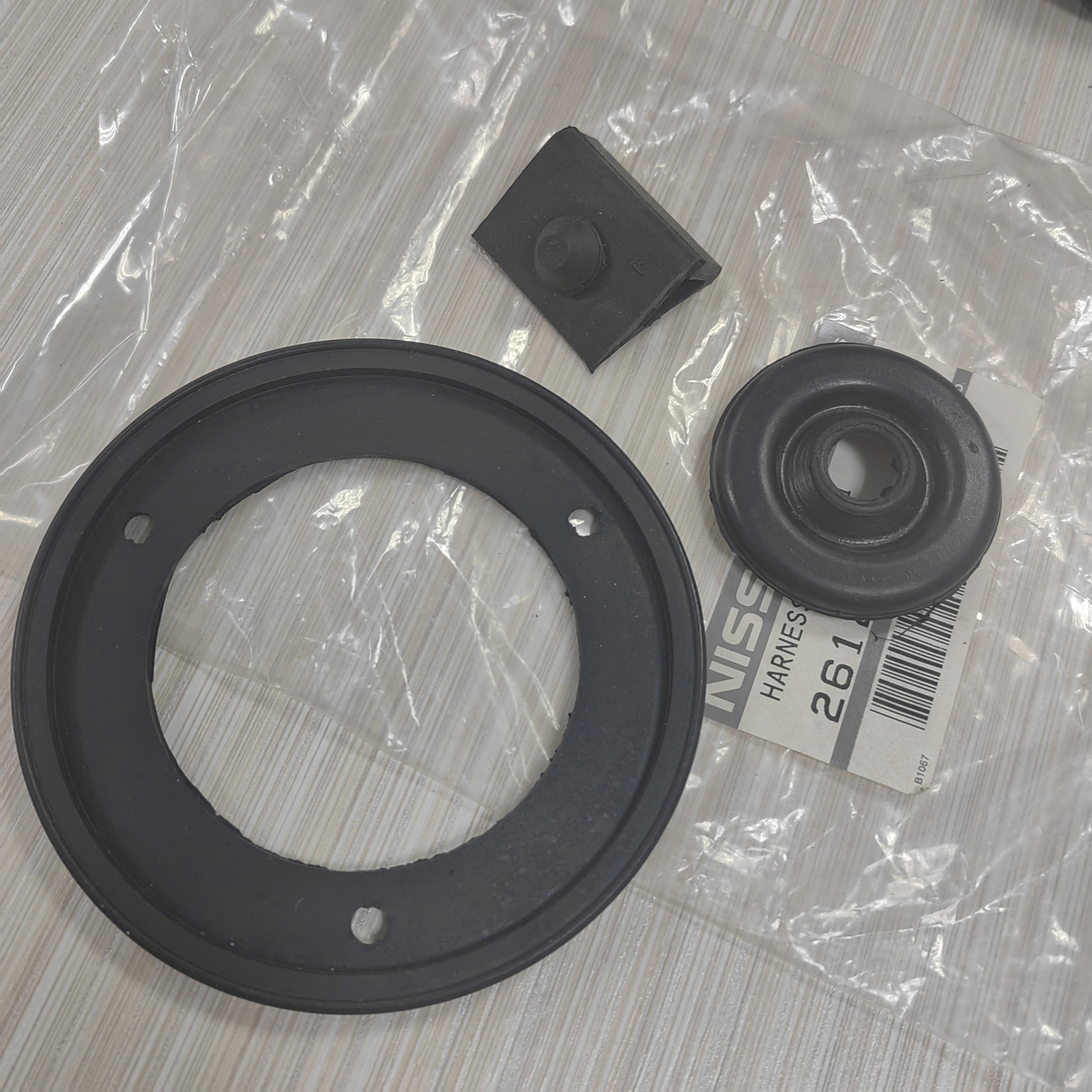 Customize rubber parts for auto cars 